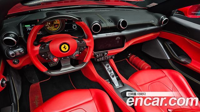 Ferrari Portofino — interior