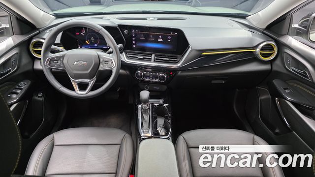 Chevrolet Korea Trax — interior