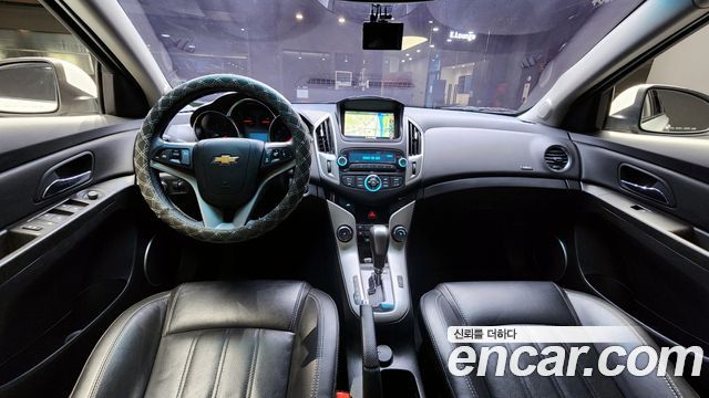 Chevrolet Korea Cruze — interior