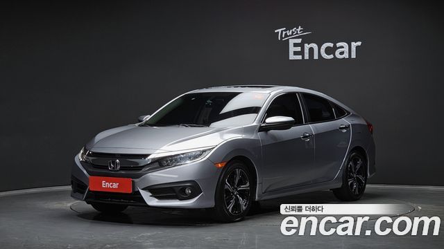 Honda Civic — exterior