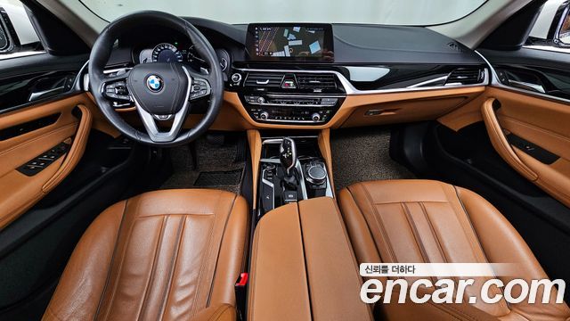 BMW 5 Series — interior