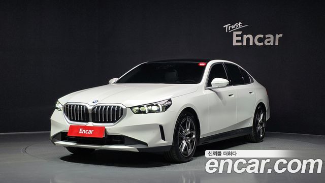 BMW 5 Series — exterior