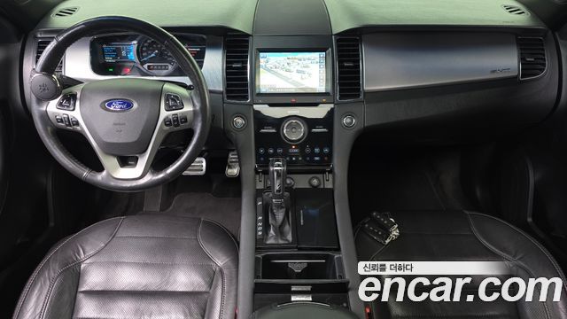 Ford Taurus — interior