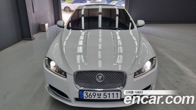 Jaguar XF — exterior