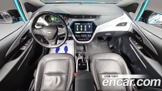 Chevrolet Korea Bolt EV — interior