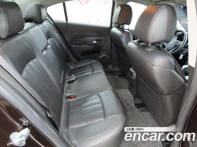 Chevrolet Korea Cruze — interior
