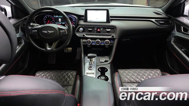 Genesis G70 — interior