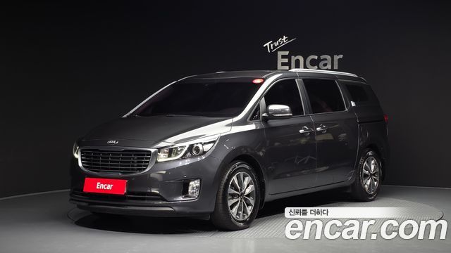 Kia Carnival — exterior