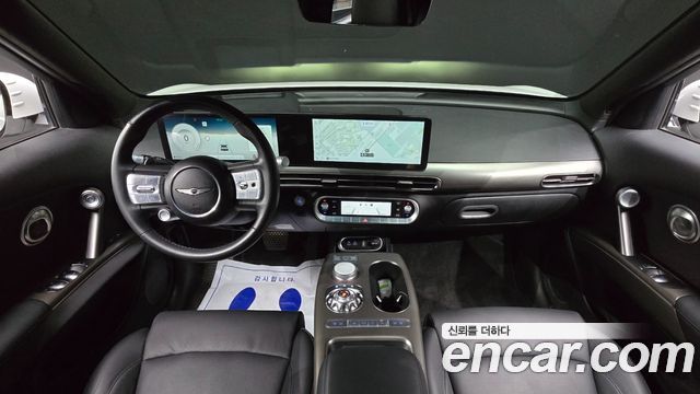 Genesis GV60 — interior