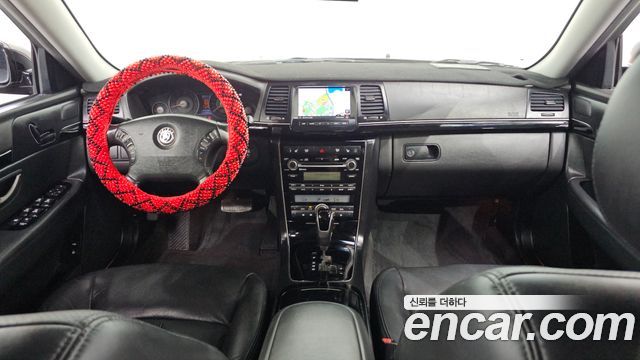 Kia Opirus — interior