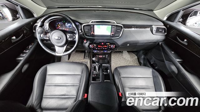 Kia Sorento — interior