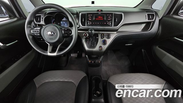 Kia Ray — interior
