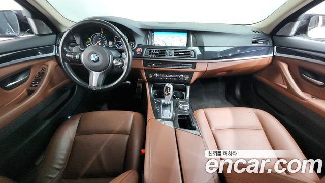 BMW 5 Series — interior