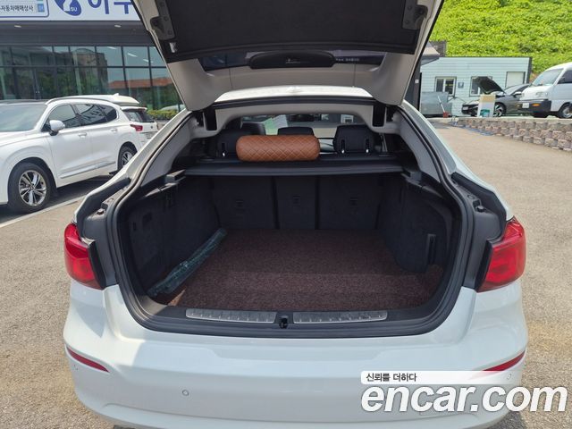 BMW Gran Turismo GT — interior