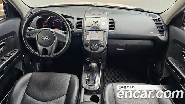 Kia Soul — interior