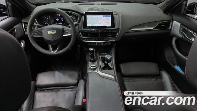 Cadillac CT5 — interior