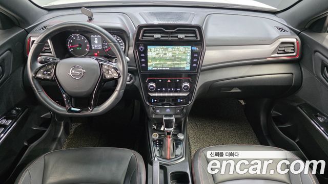 KG Mobility Tivoli — interior