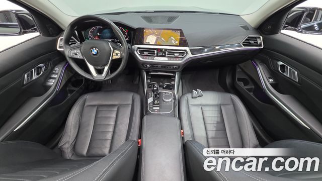 BMW 3 Series — interior