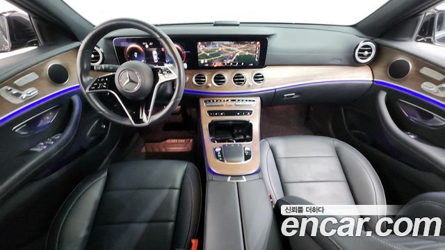Mercedes-Benz E-Class — interior
