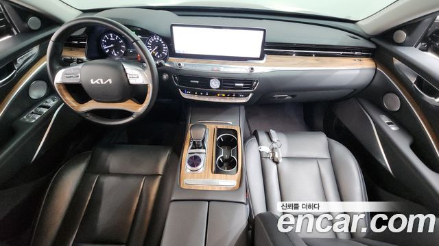 Kia K9 — interior