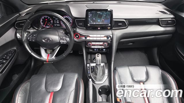 Hyundai Veloster — interior