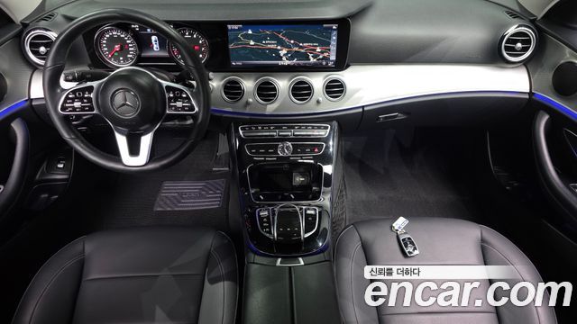 Mercedes-Benz E-Class — interior