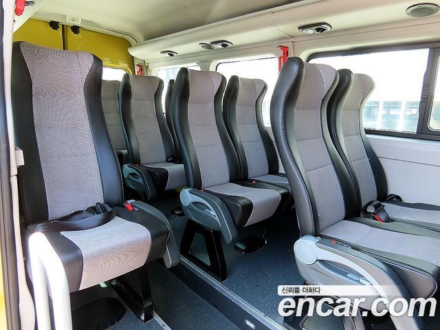 Renault Korea Master — interior