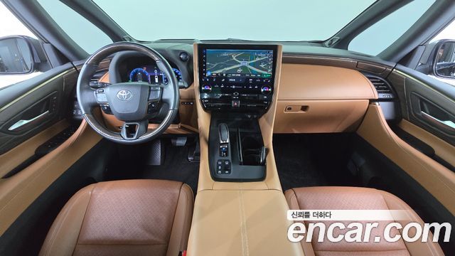 Toyota Alphard — interior
