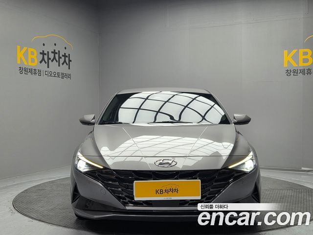 Hyundai Avante — exterior