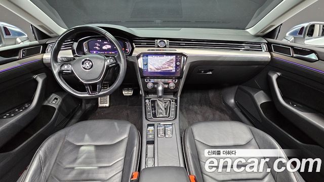 Volkswagen Arteon — interior