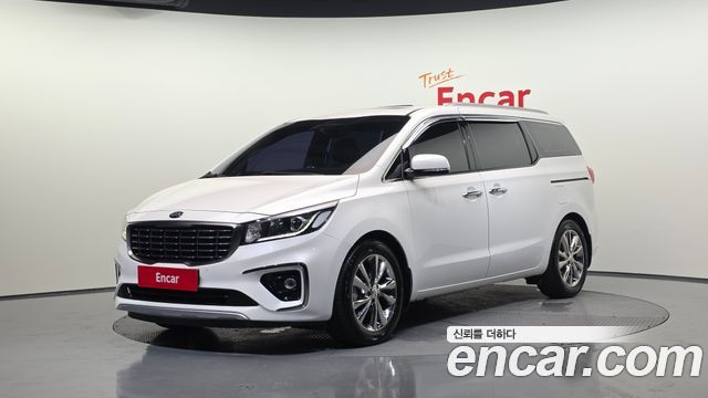 Kia Carnival — exterior
