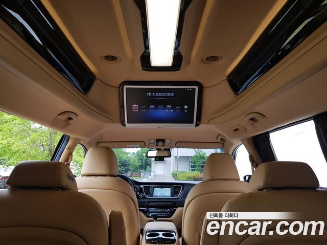Kia Carnival — exterior