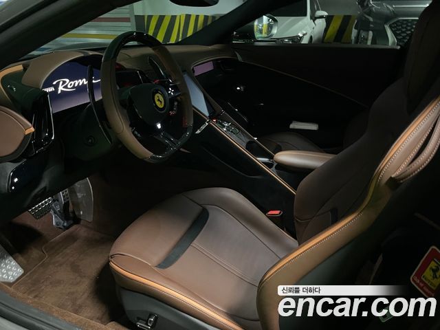 Ferrari Roma — interior