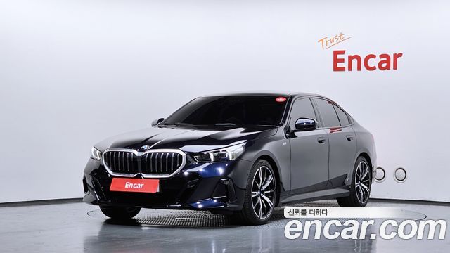 BMW 5 Series — exterior
