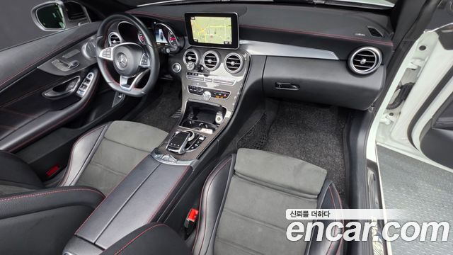 Mercedes-Benz C-Class — interior