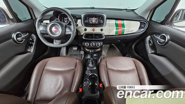Fiat 500X — interior