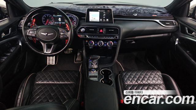 Genesis G70 — interior