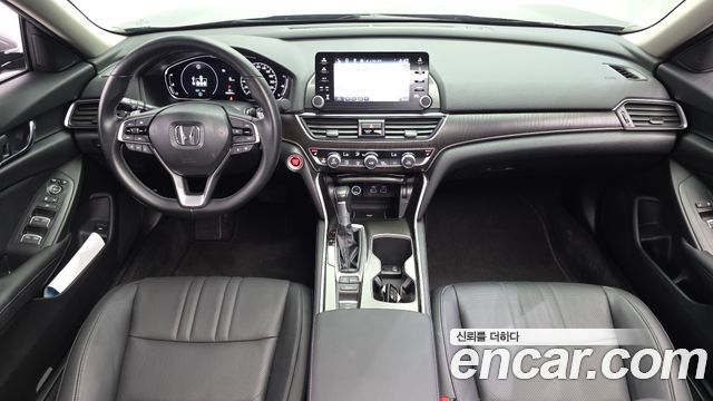 Honda Accord — interior