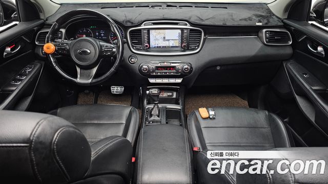 Kia Sorento — interior
