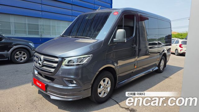 Mercedes-Benz Sprinter — exterior