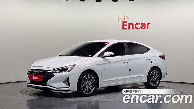 Hyundai Avante — exterior