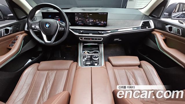 BMW X5 — interior
