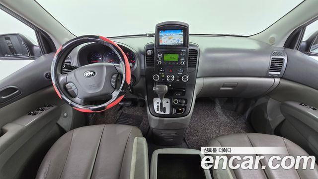 Kia Carnival — interior