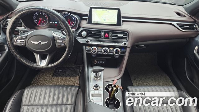 Genesis G70 — interior