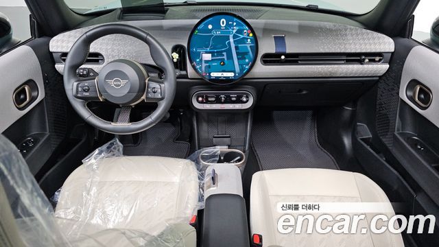 MINI Cooper — interior