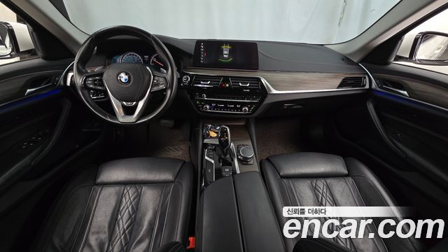 BMW 5 Series — interior
