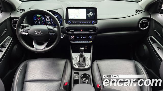 Hyundai Kona — interior