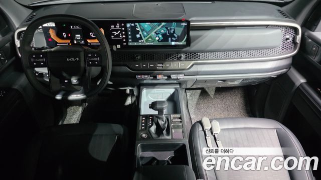 Kia Tasman — interior