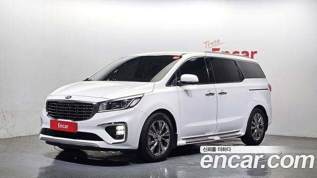 Kia Carnival — exterior