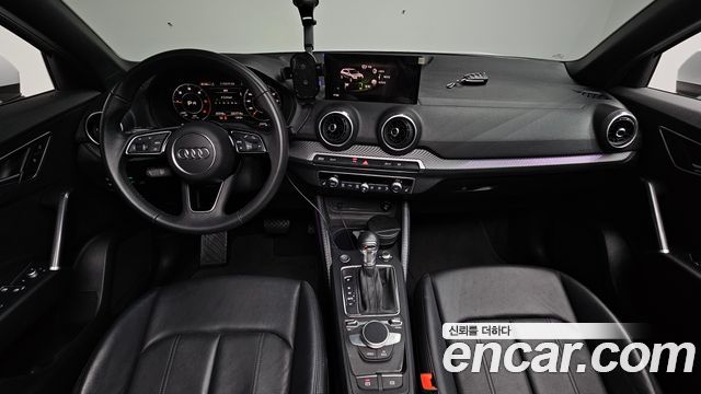 Audi Q2 — interior